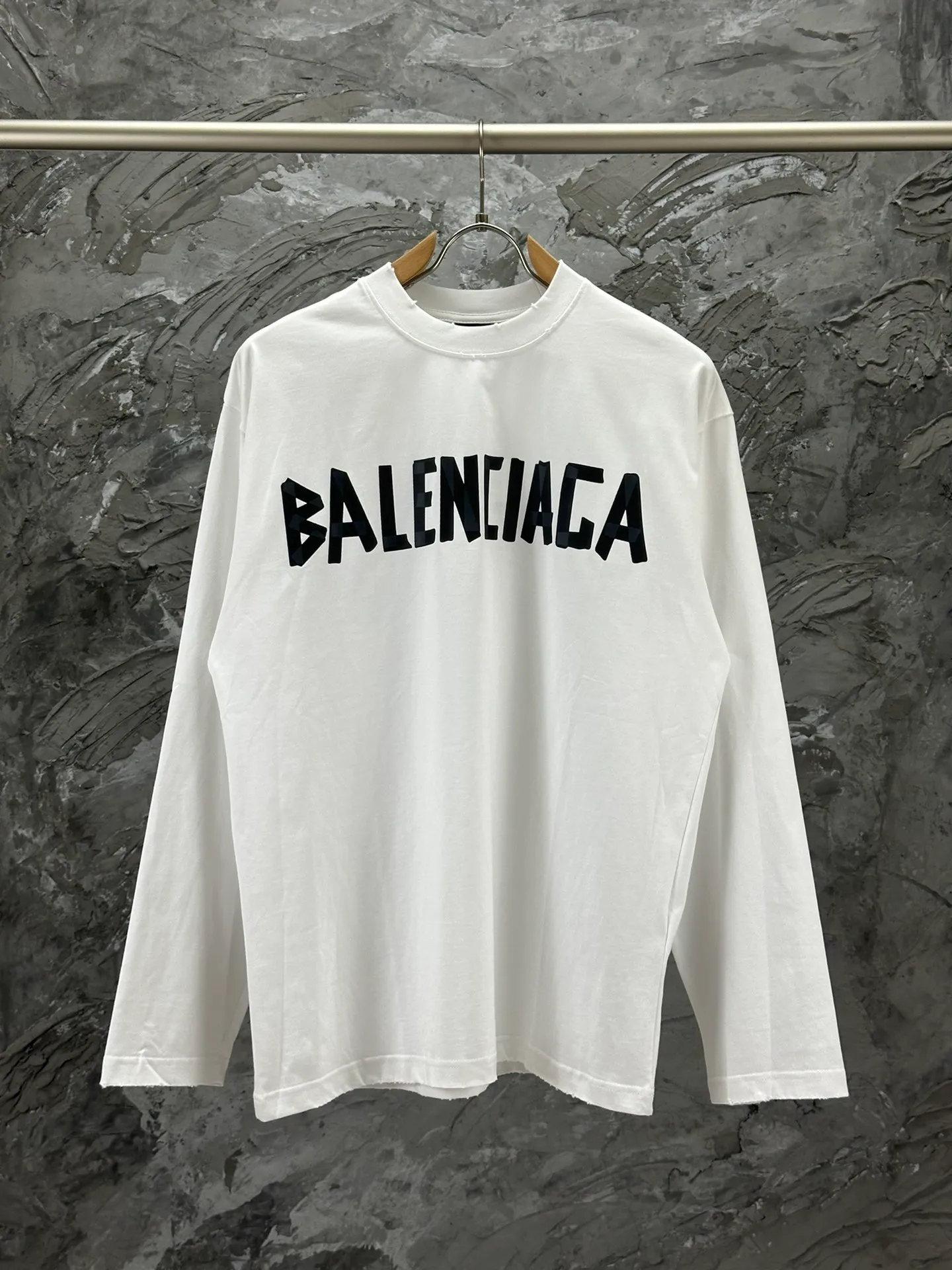 BALENCI*GA Series . 280g * 1 1 . . + . .os Same Style -Color：Cream White Green Blue -SIZE：XS S M L 8602#